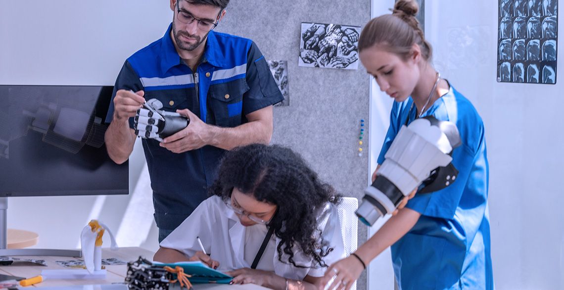 CoE - Advanced Engineering & Technology